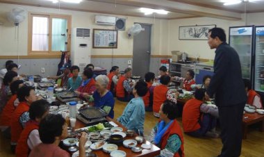 중구 반구2동 노인일자리사업 참여자 점심 대접