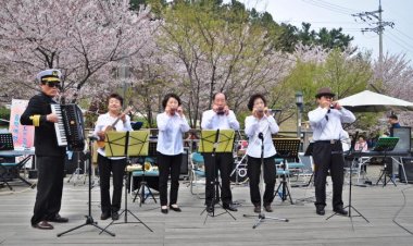 선암호수공원에 실버밴드의 하모니가 울리다.
