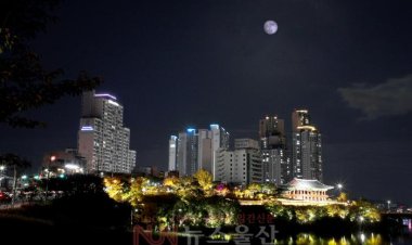 19년만의 '핼러윈'블루문