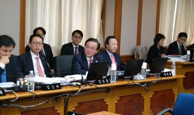 정갑윤 국회부의장,2014‘헌법재판소 국정감사’참석