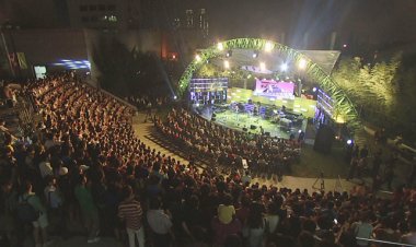 열린예술무대 뒤란 야외공연 시작