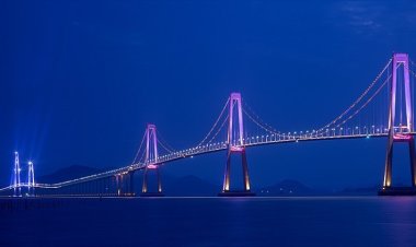 1004’ 개의 섬을 상징하는 천사대교