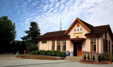 그림처럼 아름다운 화본역-화산 마을 -