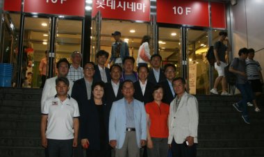 정갑윤 국회부의장, 중구 당협 당직자와 '연평해전'관람