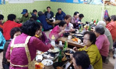 전하2동, 대박수산 박유경 대표, 어르신 점심대접