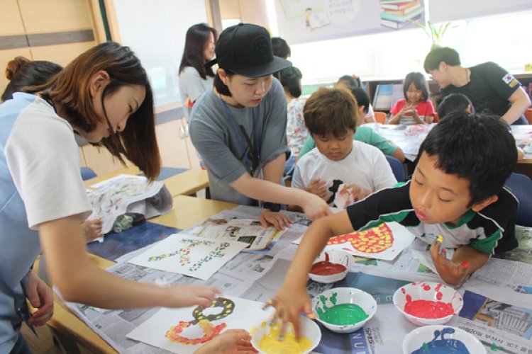 길천초, 시골학교 벽화 그리기 활동