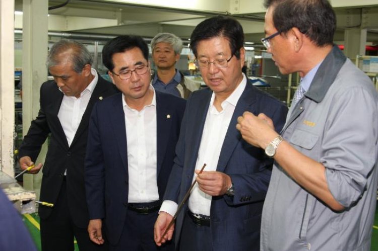 강길부의원, 중소기업 방문해 애로사항 청취하고 의견 나눠