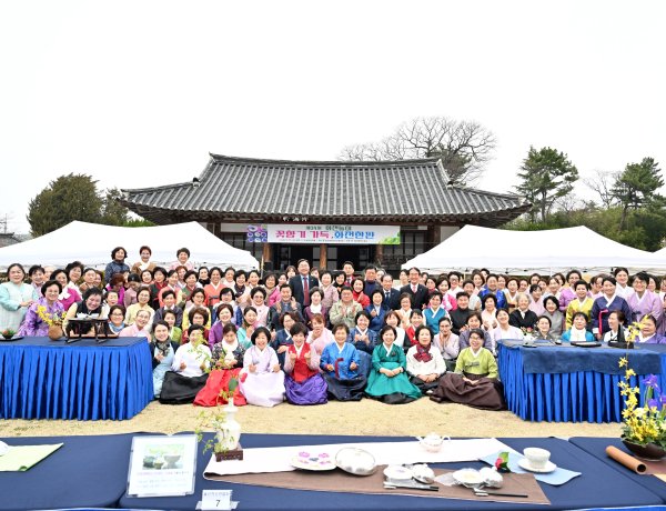 ‘봄 정취 물씬’....제34회 화전놀이 개최