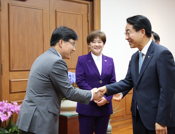 조용식 교육감, 조정식 국회의장 만나 지방교육재정교부금 개편안 재검토 촉구